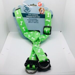 NWT DOG HARNES IN GREEN WITH BONES! PERFECT FO…